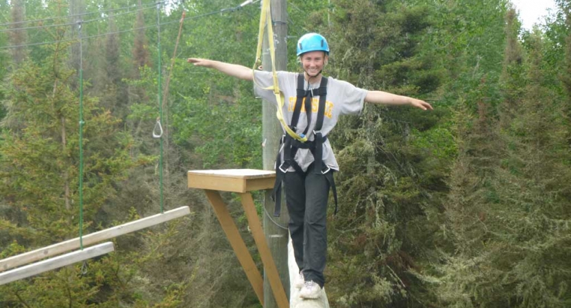 girls on ropes course